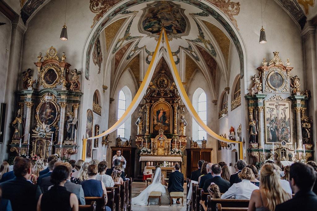 Einfach so voller Kraft und Emotionen: dieser Moment, wo der Trauspruch erklingt