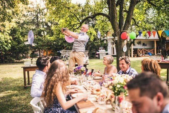Feier anlässlich der Perlenhochzeit