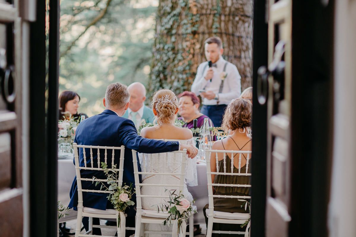 Mit einem guten Redner steht und fällt vieles bei einer Hochzeit