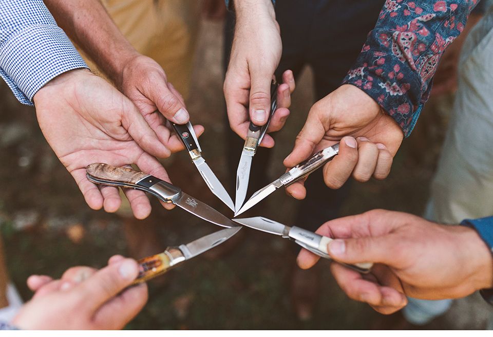Kleine Geschenke für die Groomsmen gehören zur Tradition dazu